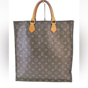 Authentic LOUIS VUITTON
Sac Plat Monogram Tote
Shopping Bag Purse